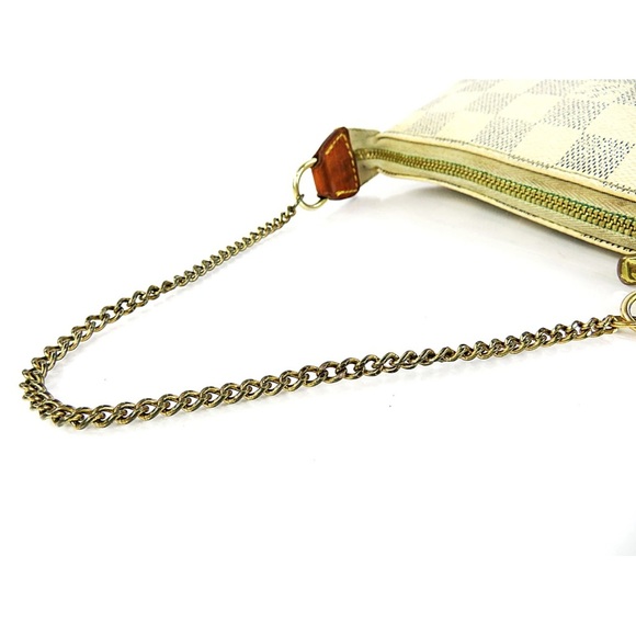 Louis Vuitton Cream and Gray Checkered Clutch - Picture 8 of 13